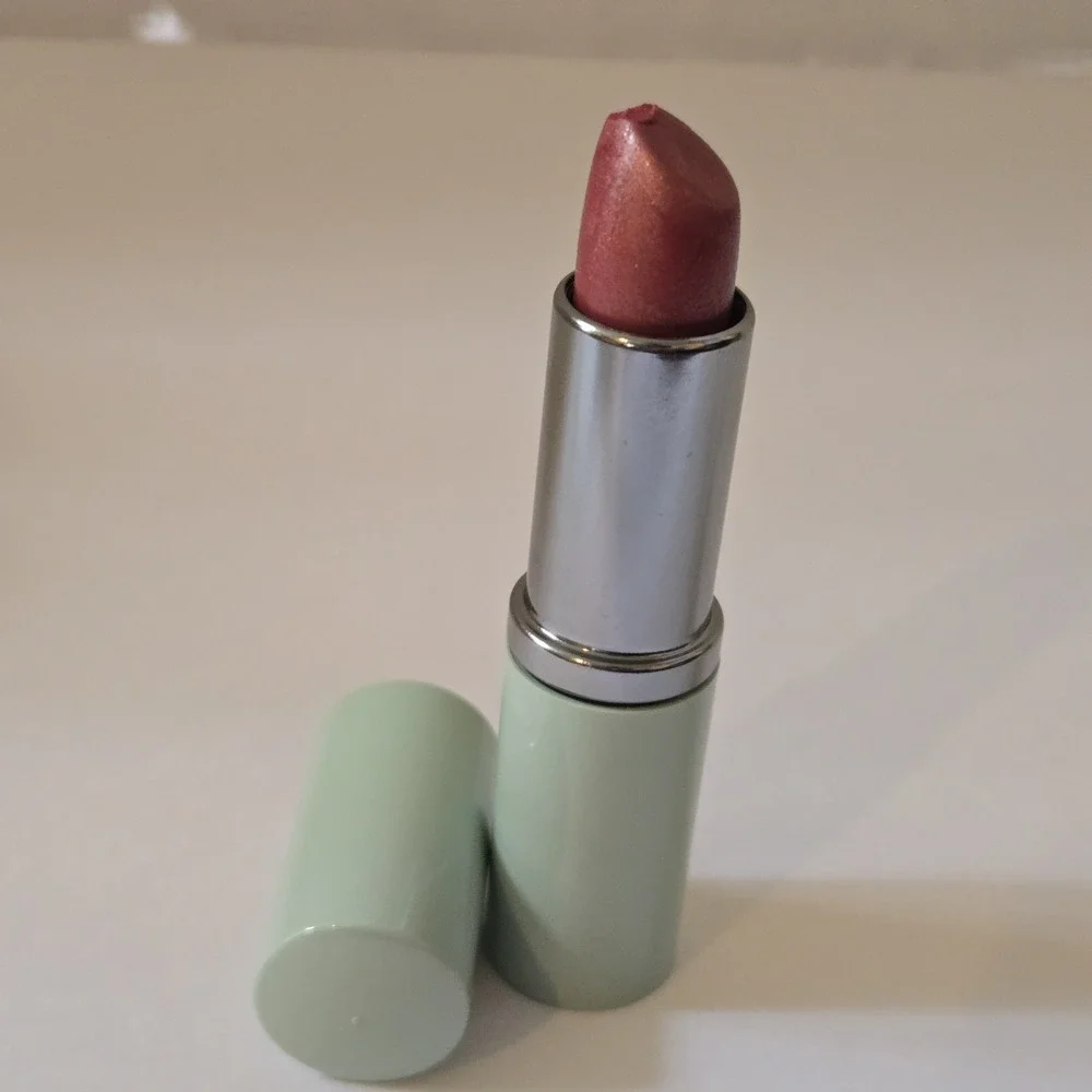 CLINIQUE‎ Different Lipstick THINK BRONZE Green Tube Standard Size RARE New